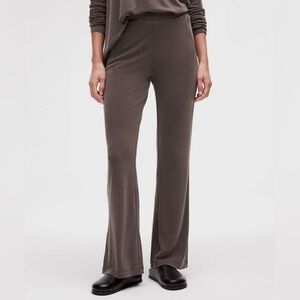 Lululemon Drapey Softstreme Flared Pant Espresso Size Medium